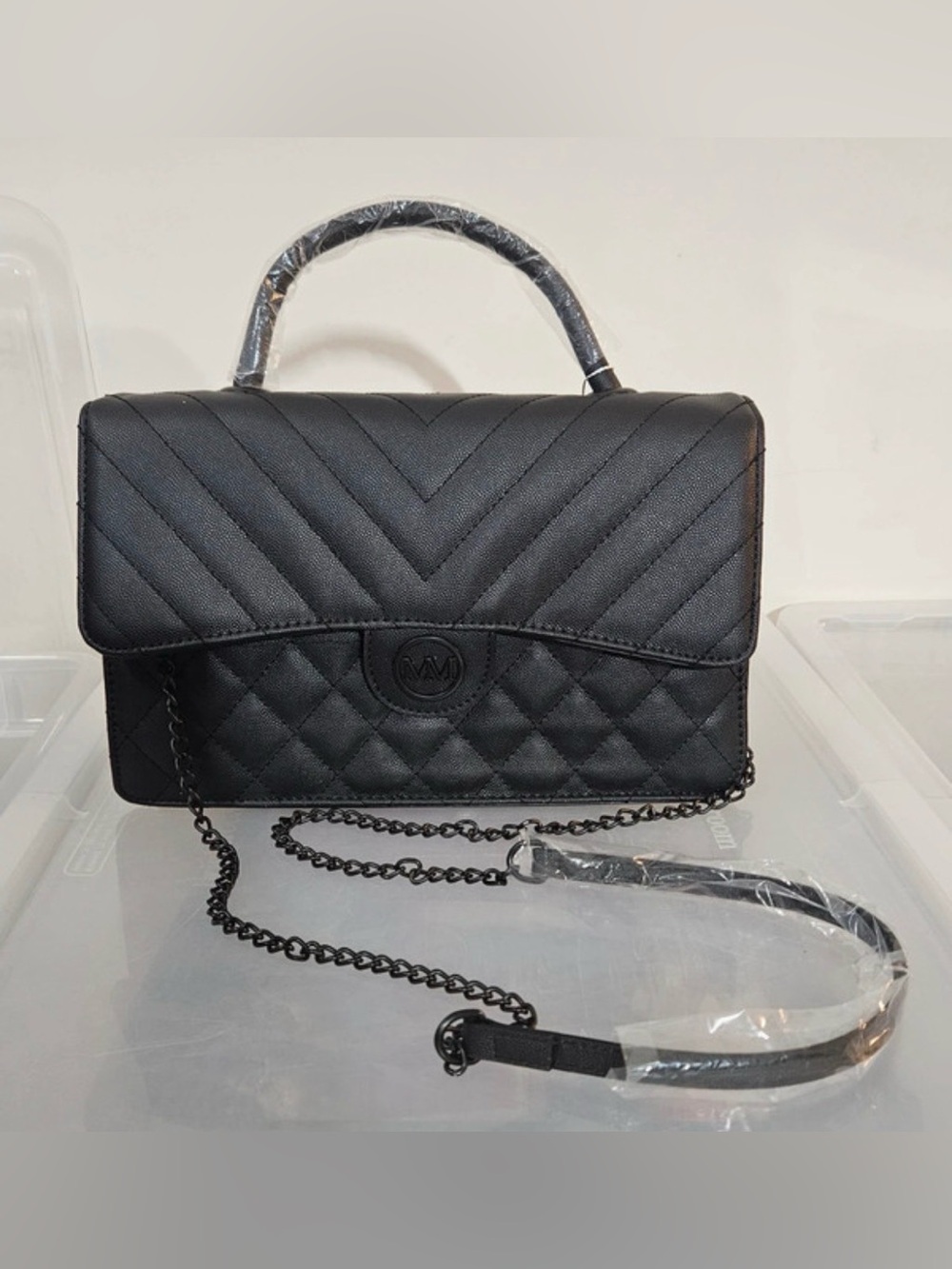 🎉🎉🎉Marilyn Monroe Black Quilted Top-Handle Crossbody Bag with dust bag - Picture 1 of 3